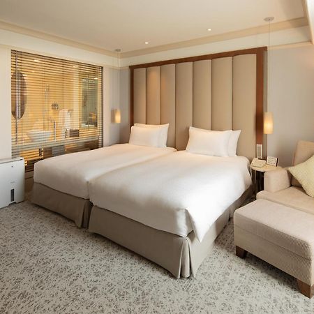 Hotel Royal-Nikko Тайбэй Экстерьер фото