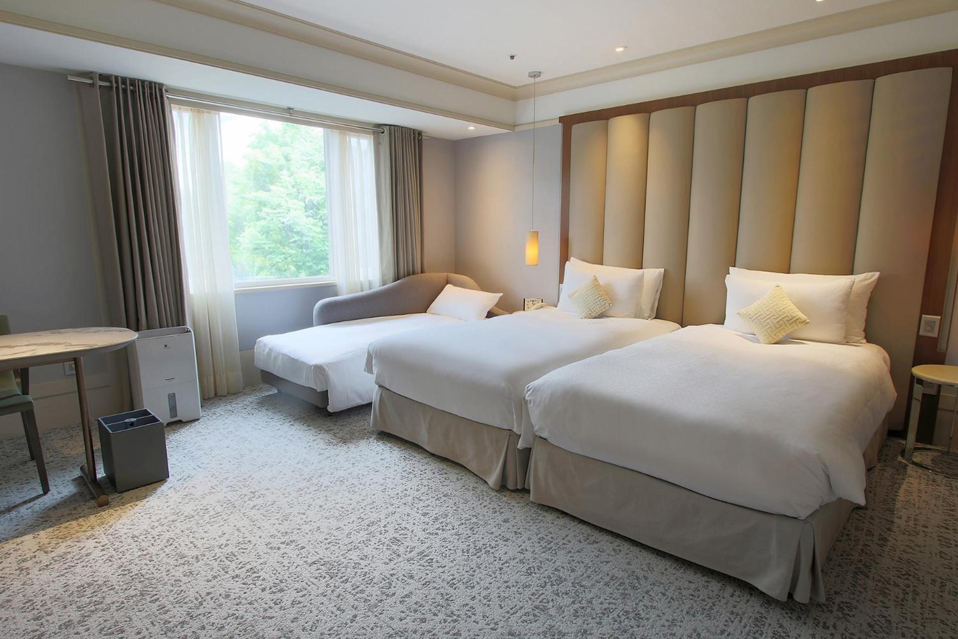 Hotel Royal-Nikko Тайбэй Экстерьер фото