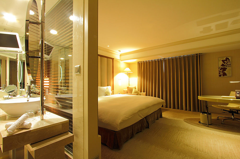 Hotel Royal-Nikko Тайбэй Экстерьер фото