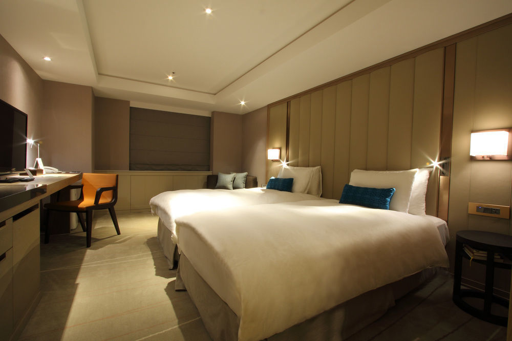 Hotel Royal-Nikko Тайбэй Экстерьер фото